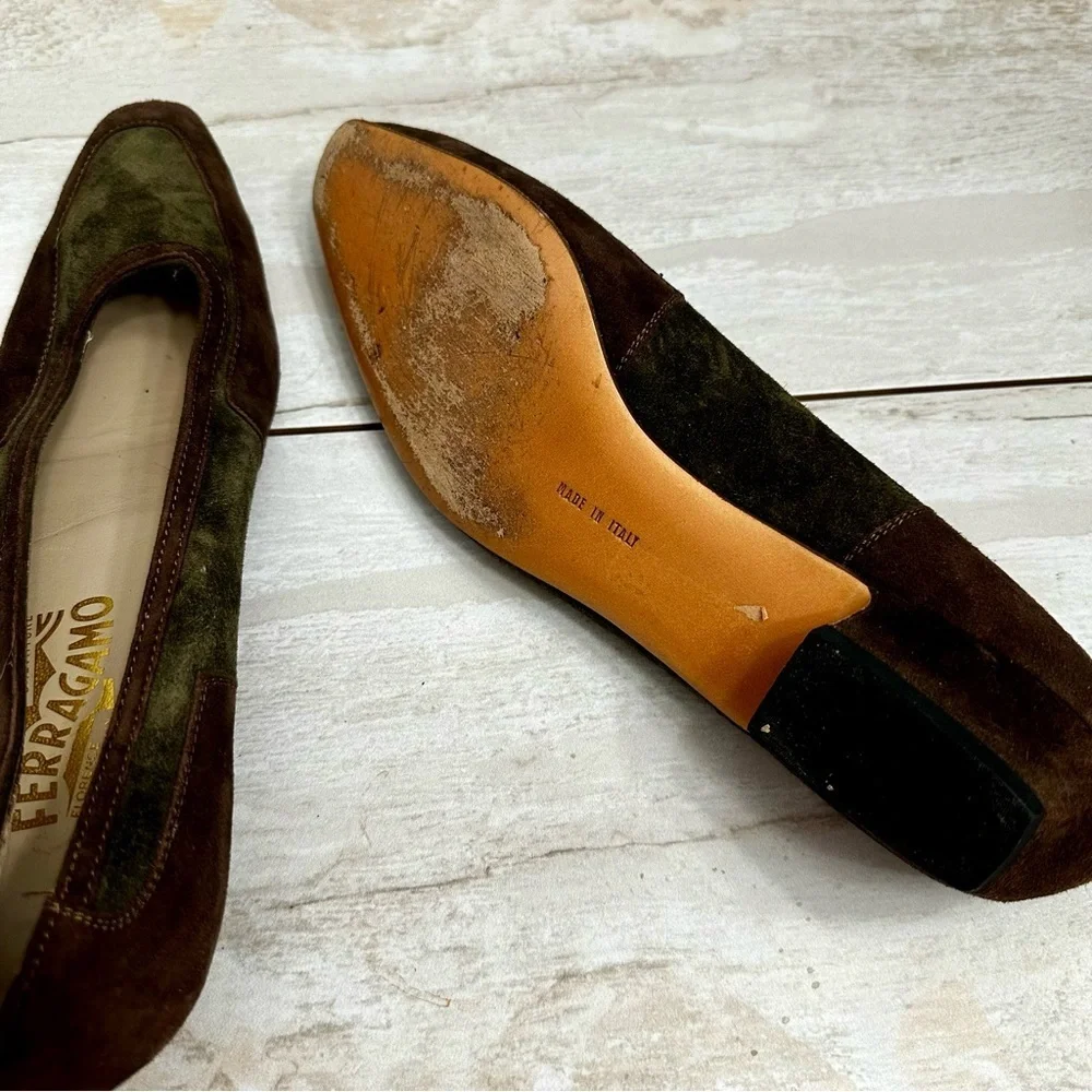 Salvatore Ferragamo Women Sz 9.5 AA Brown Green Suede Vintage Boho Chic Slip Ons